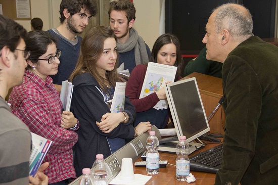 Gli studenti lughesi hanno incontrato EMILIO DALMONTE per conoscere l’Europa